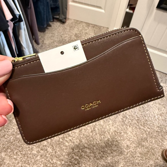 Coach New York Leather Card Holder - Picture 2 of 7